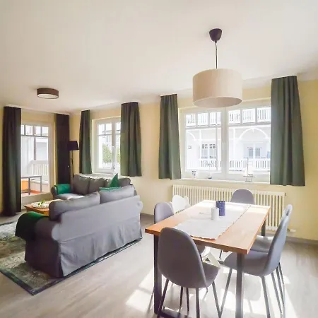Strandvillen Binz - Ferienwohnung Mit 2 Schlafzimmern Und Balkon Ah-563 Exterior photo