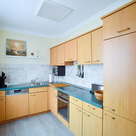 Strandvillen Binz - Ferienwohnung Mit 2 Schlafzimmern Und Balkon Ah-563 Exterior photo